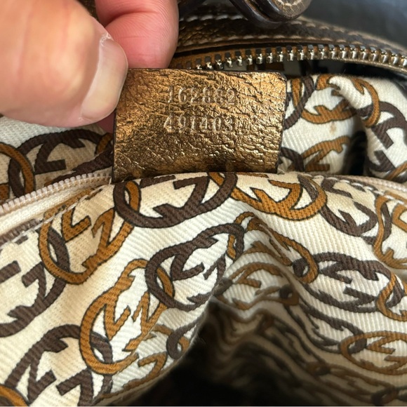 GUCCI Gold GG Pattern Canvas Shoulder Bag Authentic Gucci Link Inside Lining - Picture 11 of 11